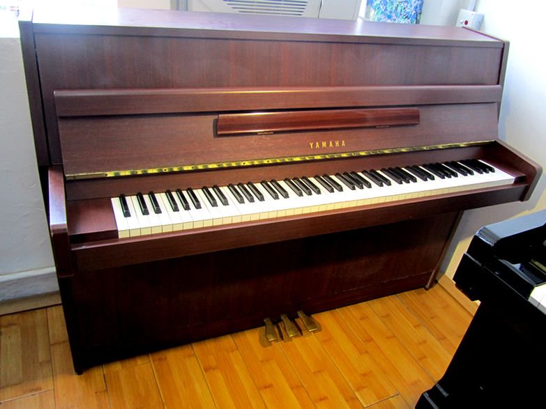 YAMAHA_c108_4256998_1